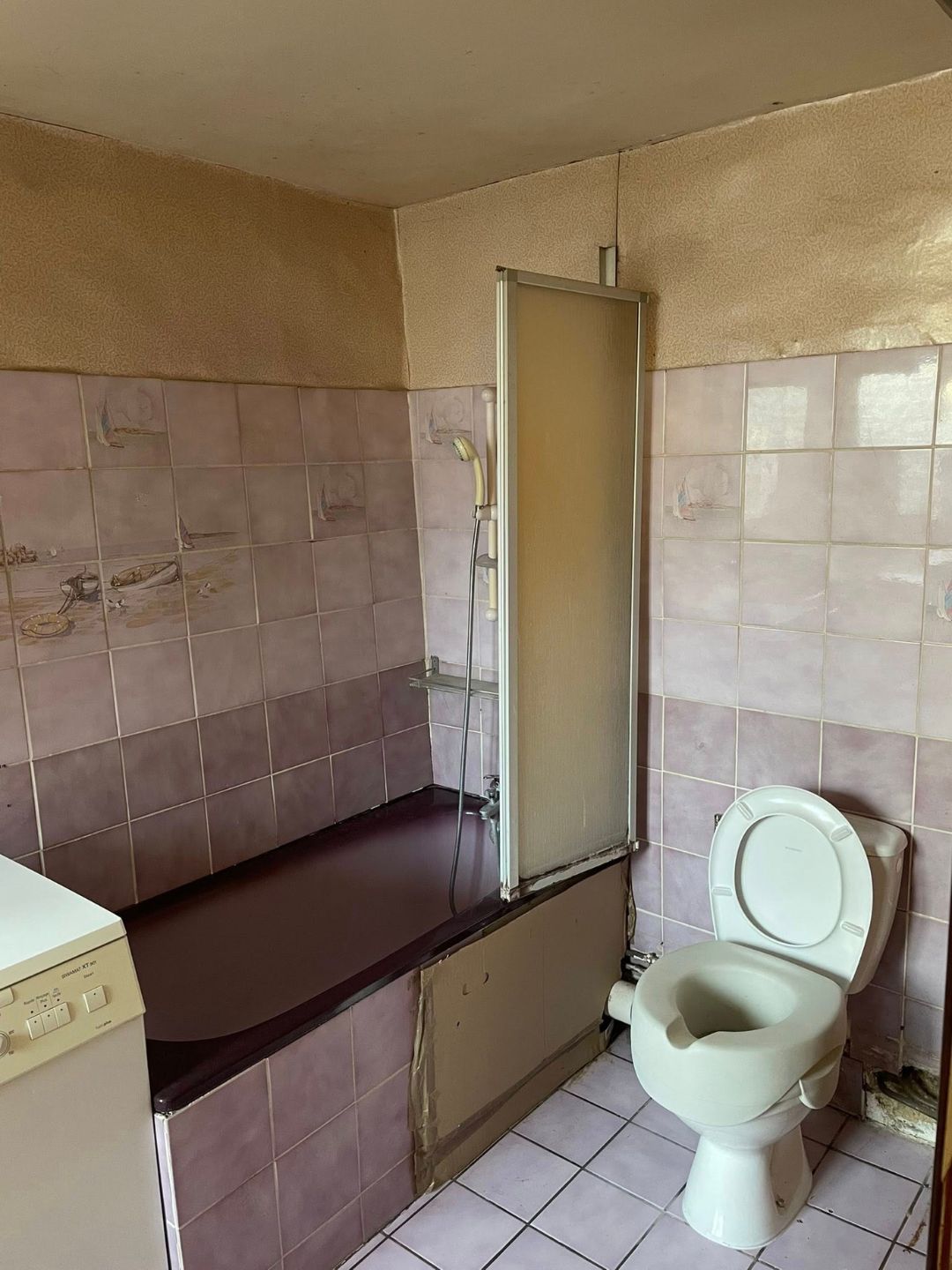 Avant la rénovation de cabine de douche PMR - Entreprise Pierlot Plomberie